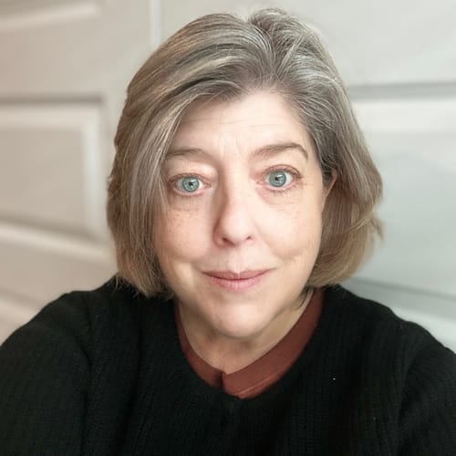 Headshot of Karen Diliberti, LMFT