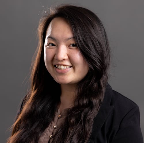 Headshot of Pa Dra Lee, LPC