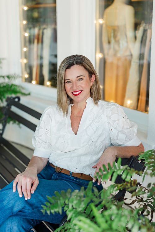 Headshot of Jennifer Starling, LMFT