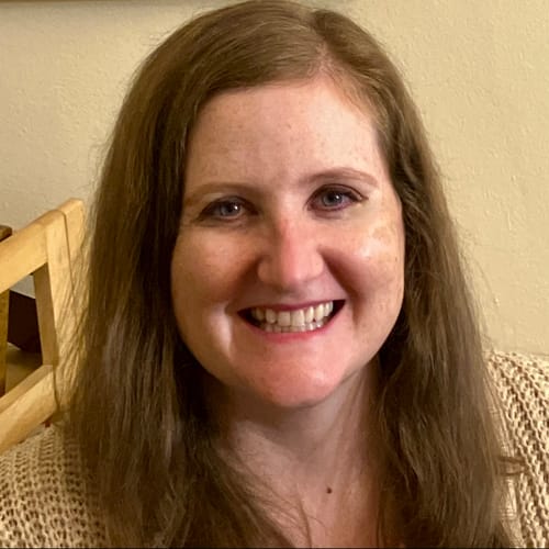 Headshot of Leslie Marseglia, LCSW