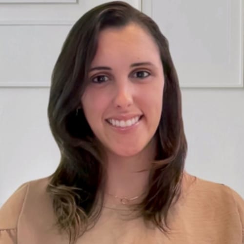 Headshot of Jennifer Reyes, LMHC