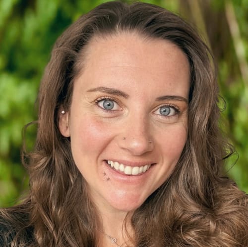 Headshot of Cassandra Scott, LCSW
