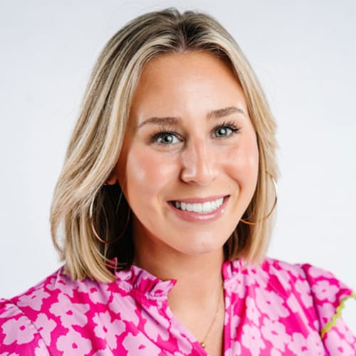 Headshot of Savannah Taylor, LICSW