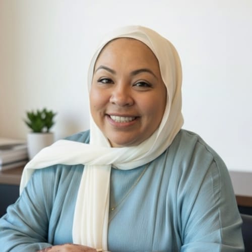 Headshot of Veronica Villanueva, LMFT