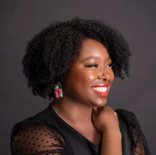 Headshot of Shakira Barnes, LPC