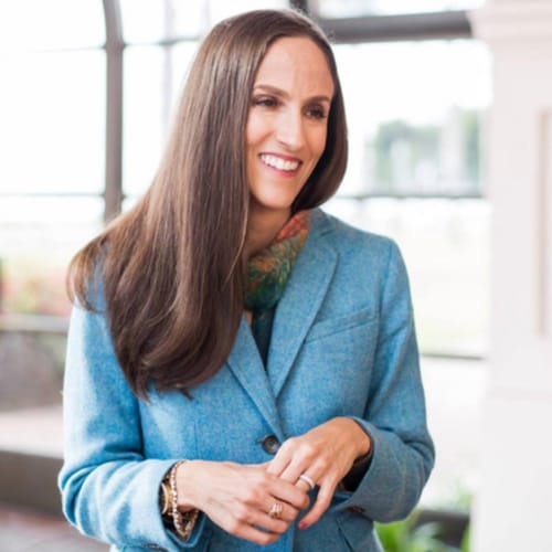 Headshot of Athena Hubbard, PSYCHOLOGIST