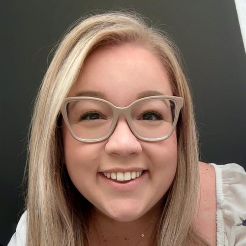 Headshot of Shannon Gier, LMFT
