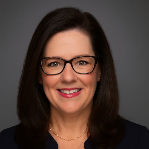 Headshot of Dona Clair, LMFT