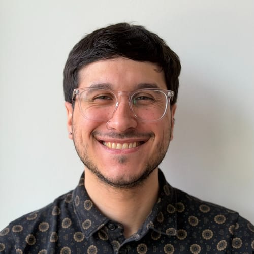 Headshot of Antonio Cintron, LMHC
