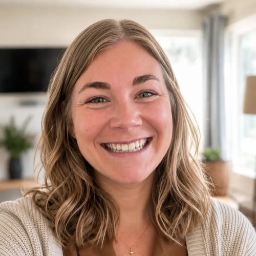 Headshot of Jenna Kapp, LCSW
