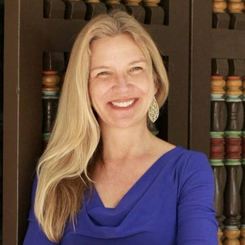 Headshot of Jennifer McCarthy, LMFT