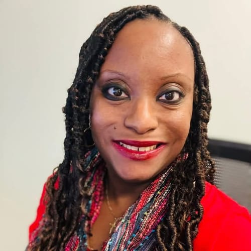 Headshot of Rosalyn Johnson, LMHC