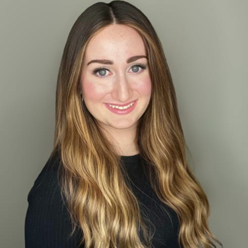 Headshot of Frieda Davatgar, LCSW