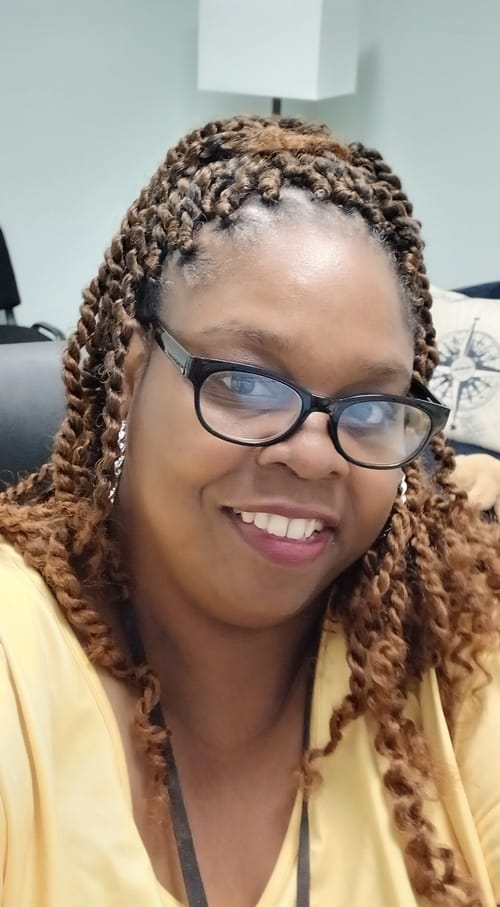 Headshot of Shirelle Jenkins, LPC