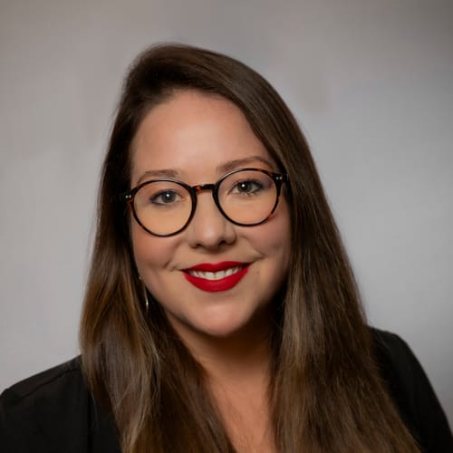 Headshot of Eva Cedillo, LPC