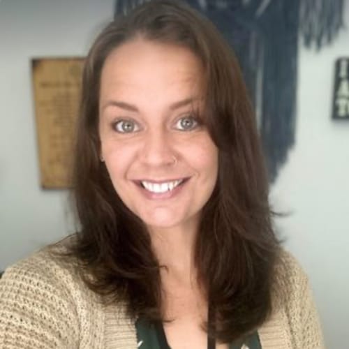 Headshot of Sunshine Perry, LCSW