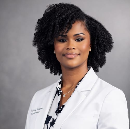 Headshot of Mia McCloud, APRN