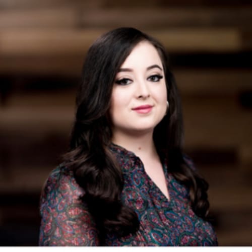 Headshot of Karen Olvera, LCSW
