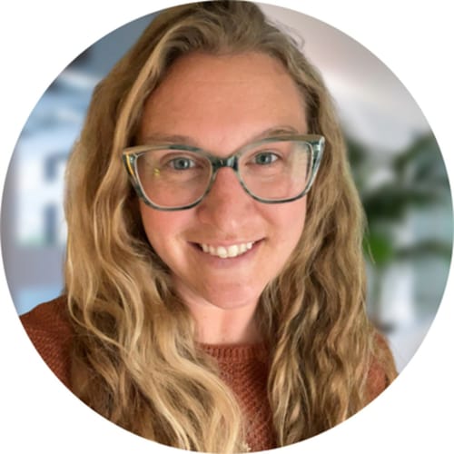 Headshot of Cari Greiner, LPC