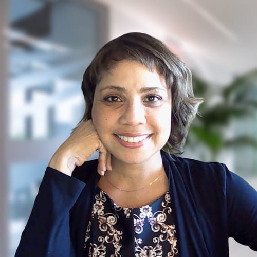 Headshot of C. Arenas Nieves, LMFT
