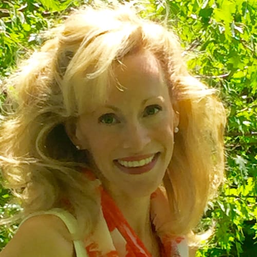 Headshot of Elizabeth Aubert, LPC