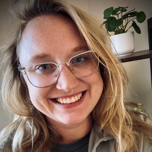 Headshot of Erin McGuire, LCSW_OUT_OF_STATE