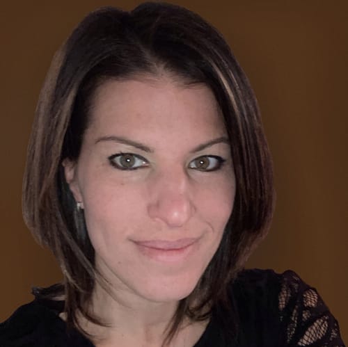 Headshot of Shelley Herbst, LMHC