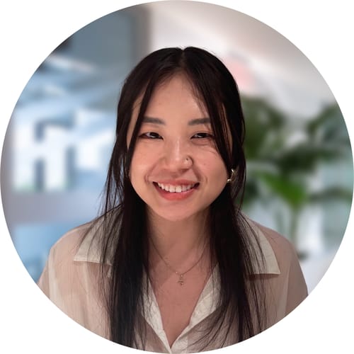 Headshot of Knou Xiong, LCSW