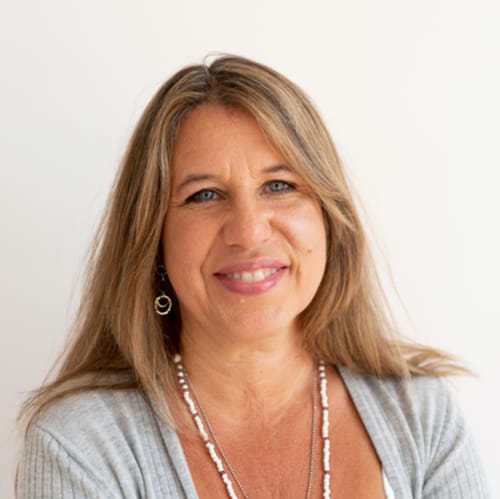Headshot of Wendy Van Allen, LMHC