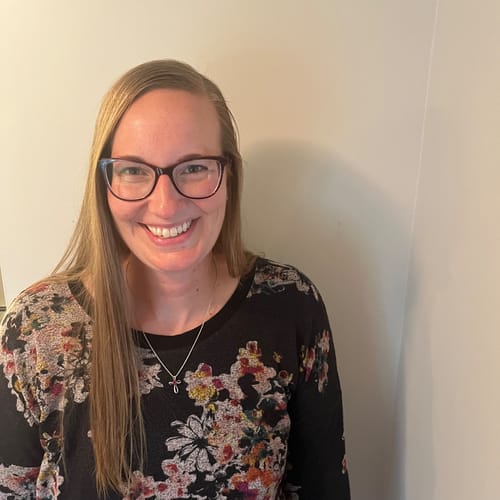Headshot of Amanda Jung, LPC