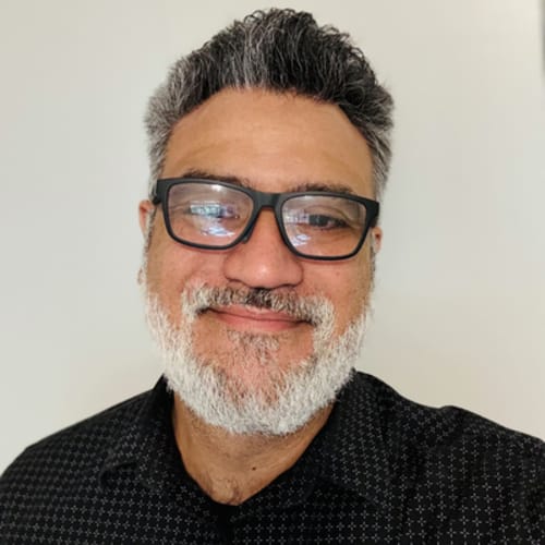Headshot of Gerson Bravo, LMFT
