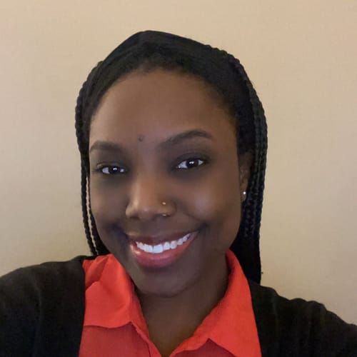 Headshot of Shaunique Brown, LMHC