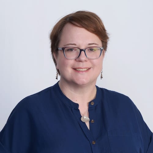 Headshot of Lisa Bentivenga, LCSW