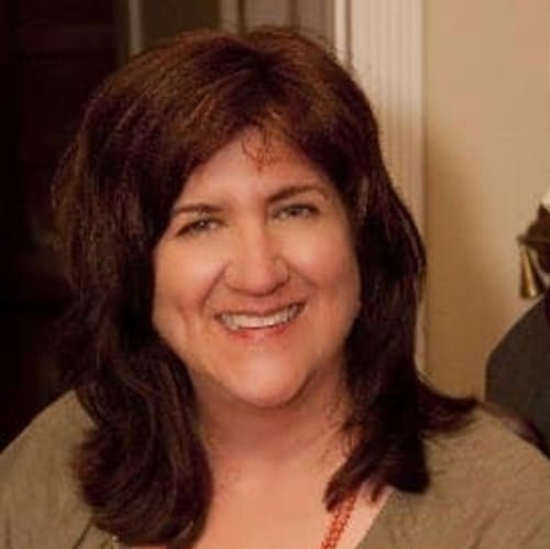 Headshot of Glorianna Pionati, LPC