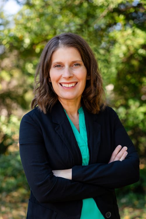 Headshot of Marian Wandall-Kern, LPC