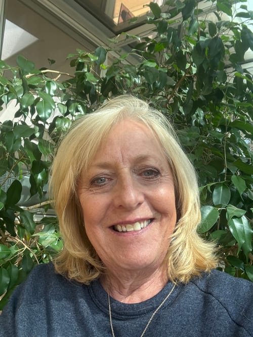 Headshot of Pam Slakey, LMFT