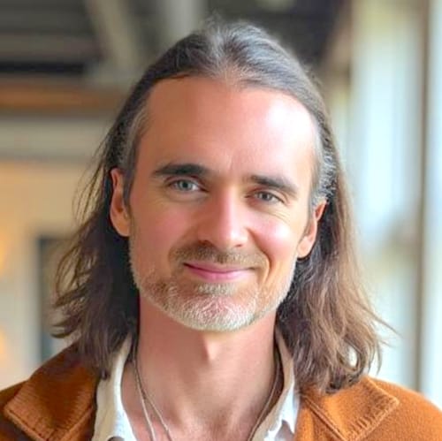 Headshot of Chris Florian, LPC