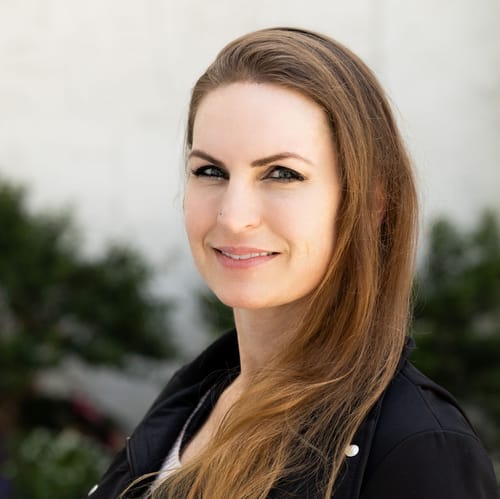 Headshot of June Thompson, LMFT
