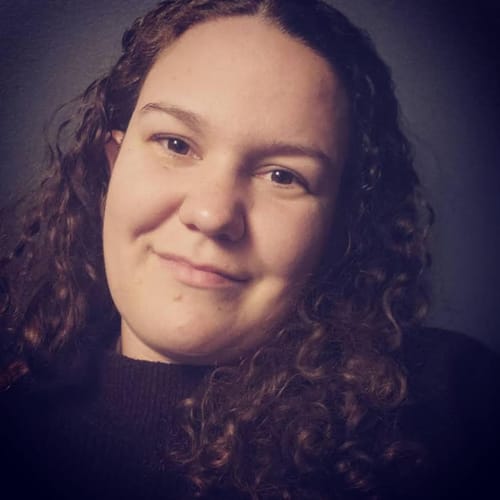 Headshot of Melissa McMahon, LCSW