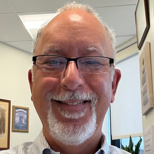 Headshot of Andrew Eisenberg, LCSW
