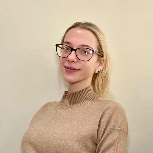 Headshot of Patrycja Kucharska, LMHC