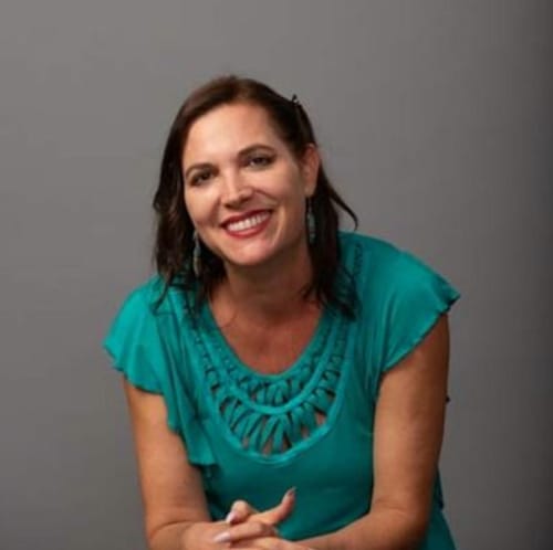 Headshot of Roxanne Hazleton, LPC