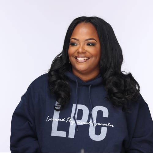 Headshot of Victoria Washington, LMHC_OUT_OF_STATE