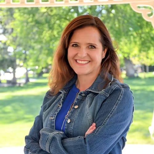 Headshot of Sarah Lewis, LPC