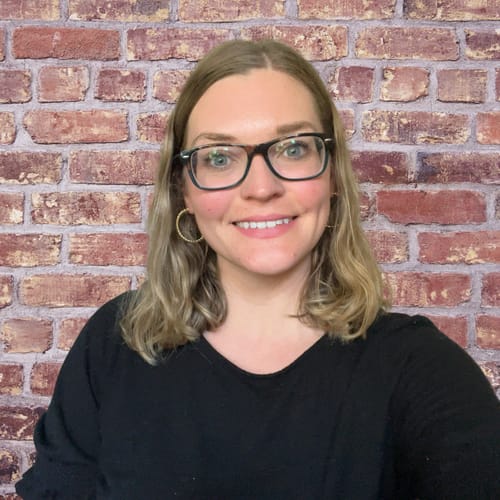 Headshot of Lindsay Elledge, LCSW