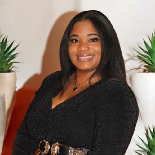 Headshot of Valerie Williams, LPC