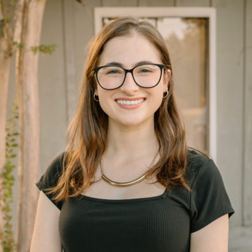Headshot of Holly Orellana, LPC