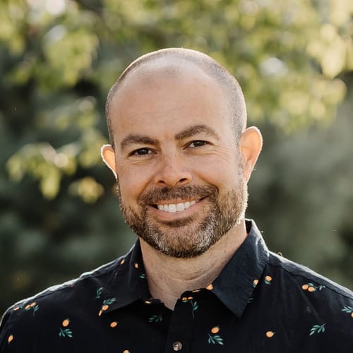 Headshot of Dan Russo, LPC