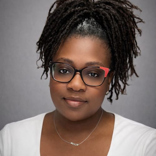 Headshot of Ashley Tropet, LMFT