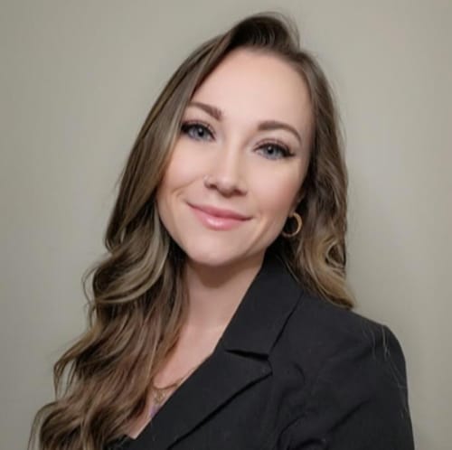 Headshot of Erin Smith, LMHC